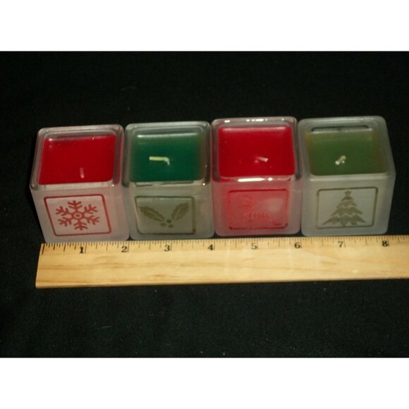 Home for the Holidays Christmas Votive Candles & Tray Set of 4 Red Green Frosted - Picture 4 of 7